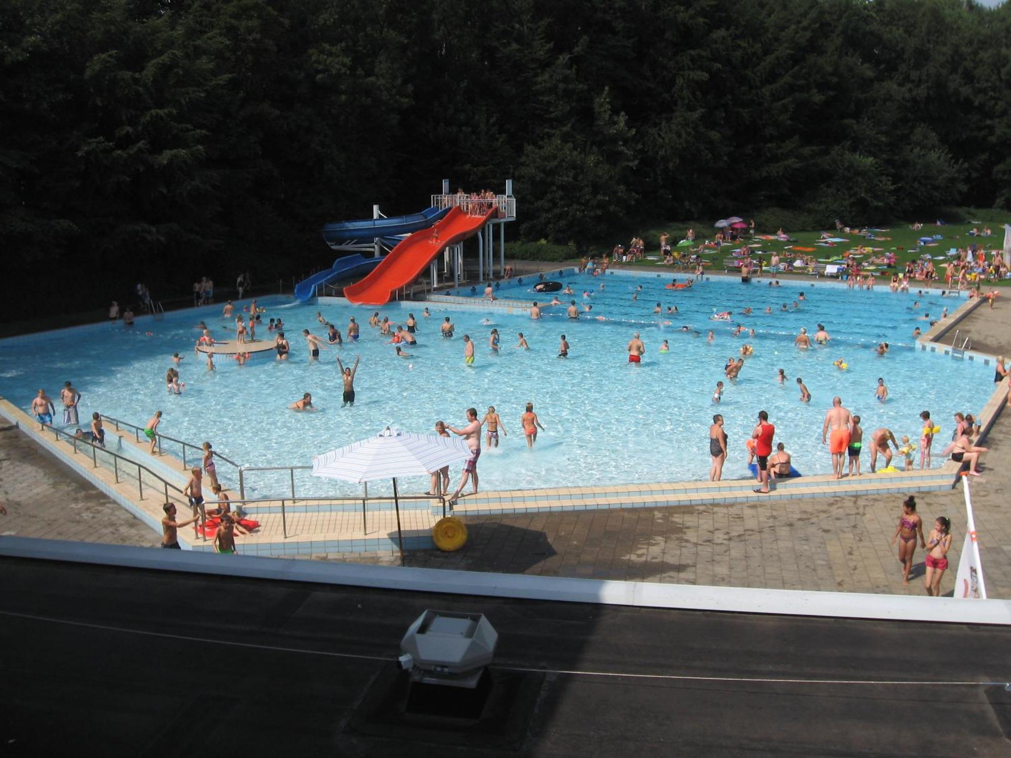 Camping Het Bosbad Emmeloord Exterior foto